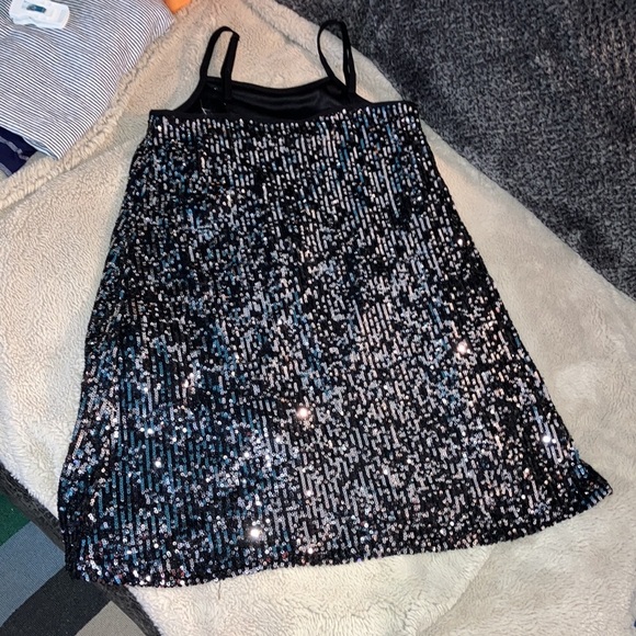 🎉4 for $20 Art Class Sequined Cami Dress, Medium (7/8) - Picture 2 of 6